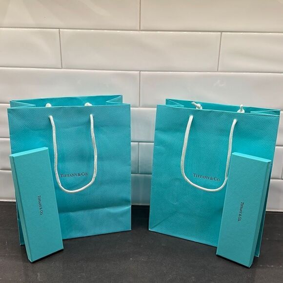 Tiffany & Co Presentation Bundle - Picture 9 of 11